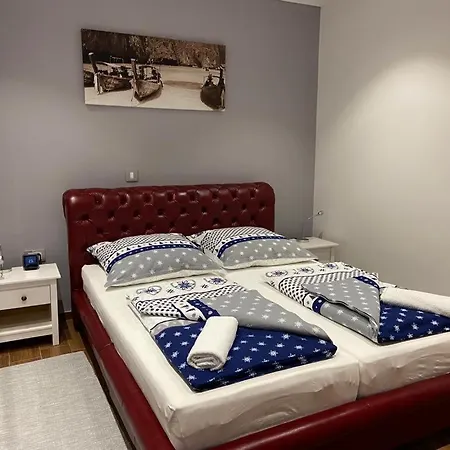 Mikic Apartment