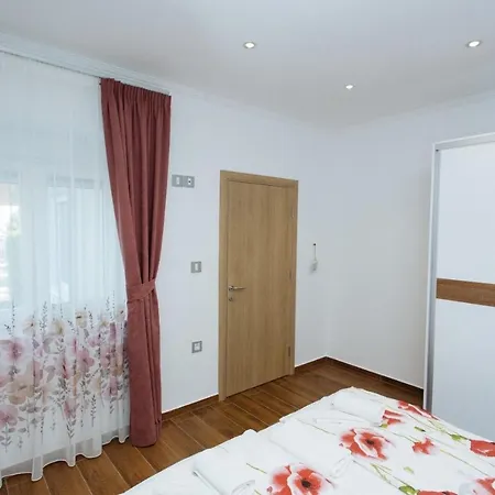 Mikic Apartment *