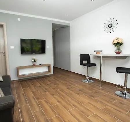 Mikic Apartment *